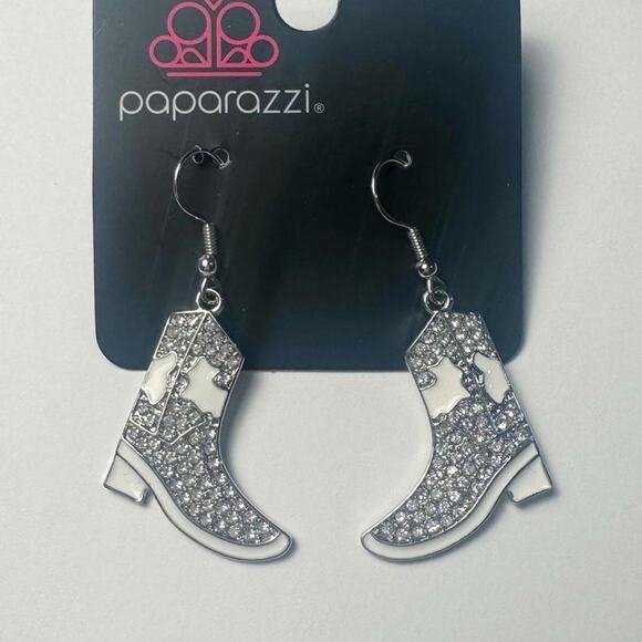 Paparazzi Silver Tone Sparkle Star Cowgirl Earring Bundle - Picture 3 of 4